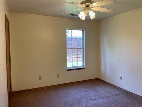 2621 Briarcliff Dr, Moore, OK 73170 photo 16