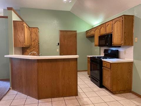 2621 Briarcliff Dr, Moore, OK 73170 photo 10