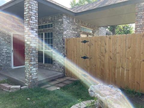 2621 Briarcliff Dr, Moore, OK 73170 photo 3