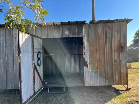 504 W Pine St, Tuttle, OK 73089 photo 17