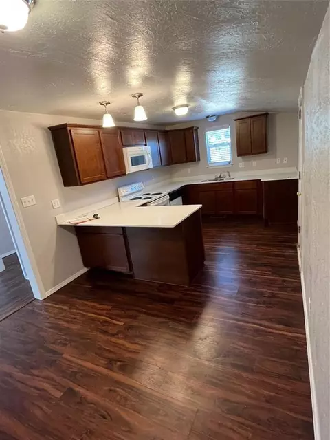 504 W Pine St, Tuttle, OK 73089 photo 30