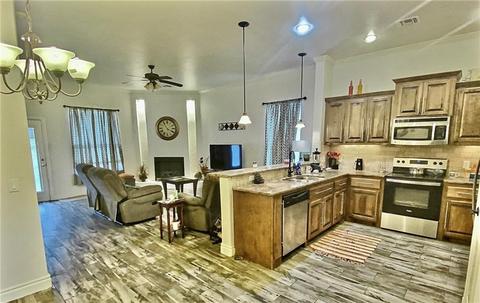 312 Marilyn Glover Dr, Elgin, OK 73538 photo 9