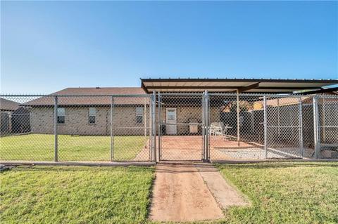 2204 Galaxy Dr, Altus, OK 73521 photo 31