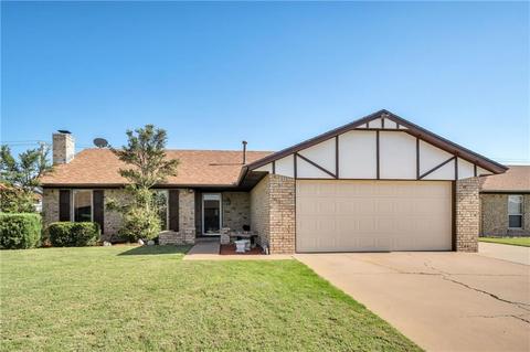 2204 Galaxy Dr, Altus, OK 73521 photo 1