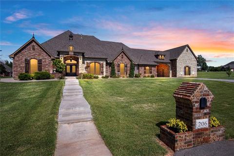 206 N Riverside Dr, Moore, OK 73160 photo 1