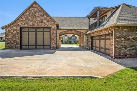 206 N Riverside Dr, Moore, OK 73160 photo 5