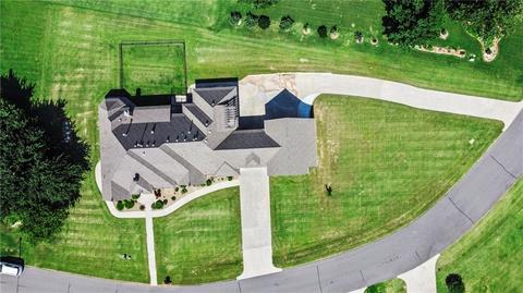 206 N Riverside Dr, Moore, OK 73160 photo 2