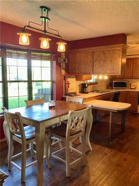 935 N Blake Ave, Hydro, OK 73048 photo 3