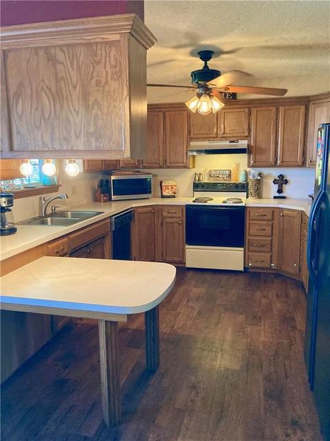 935 N Blake Ave, Hydro, OK 73048 photo 2