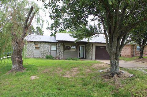 2305 8th St, Prague, OK 74864 photo 2