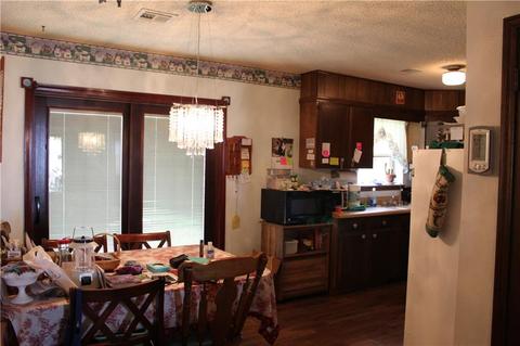 2305 8th St, Prague, OK 74864 photo 6