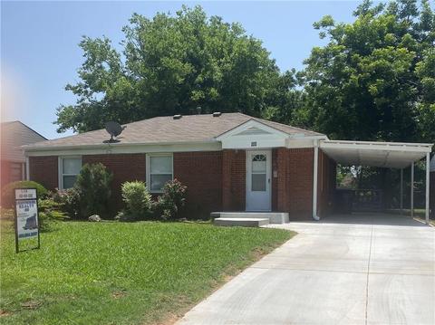 1111 E Lockheed Dr, Midwest City, OK 73110 photo 1