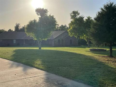 305 S Czech Hall Rd, Tuttle, OK 73089 photo 12