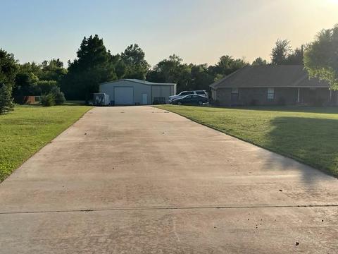 305 S Czech Hall Rd, Tuttle, OK 73089 photo 14