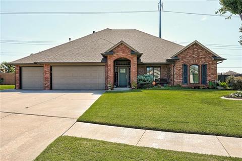 3104 Maple Ln, Moore, OK 73170 photo 1
