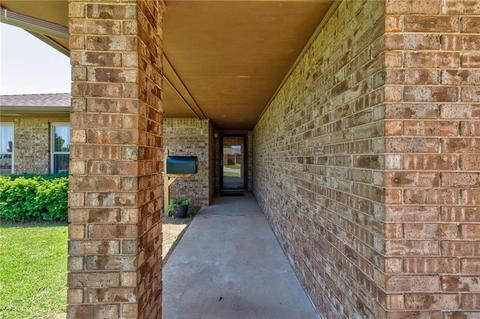514 Pca Dr, Watonga, OK 73772 photo 3