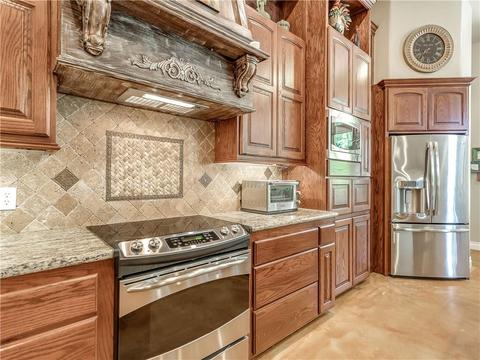 805 Colbert St, Tuttle, OK 73089 photo 10