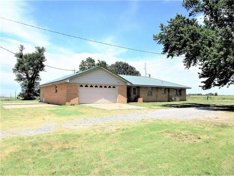 9323 State Hwy 54, Thomas, OK 73669 photo 2