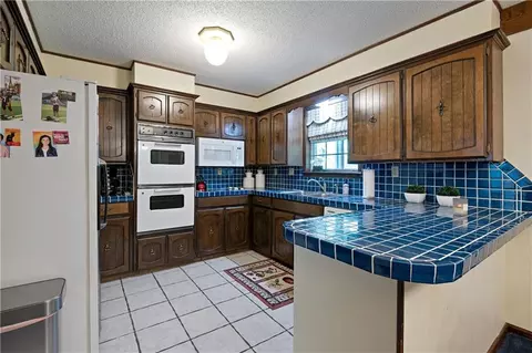 102 Red Bud Dr, Broken Bow, OK 74728 photo 19