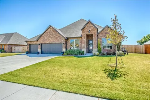 1200 Kimberlin Ln, Tuttle, OK 73089 photo 1