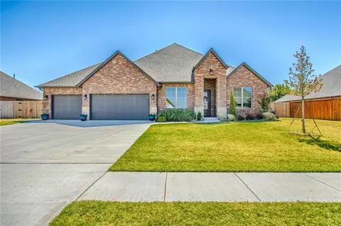 1200 Kimberlin Ln, Tuttle, OK 73089 photo 2