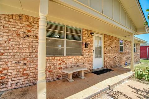 1701 Truman Dr, Altus, OK 73521 photo 5
