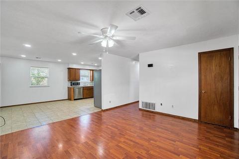 1701 Truman Dr, Altus, OK 73521 photo 8
