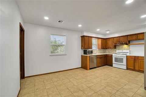 1701 Truman Dr, Altus, OK 73521 photo 11