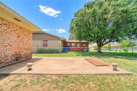 1701 Truman Dr, Altus, OK 73521 photo 32