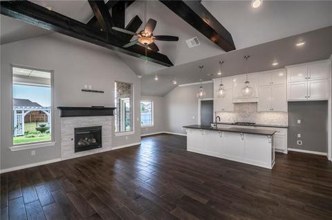 10316 SW 23rd St, Yukon, OK 73099 photo 4