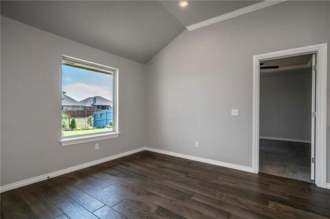 10316 SW 23rd St, Yukon, OK 73099 photo 9