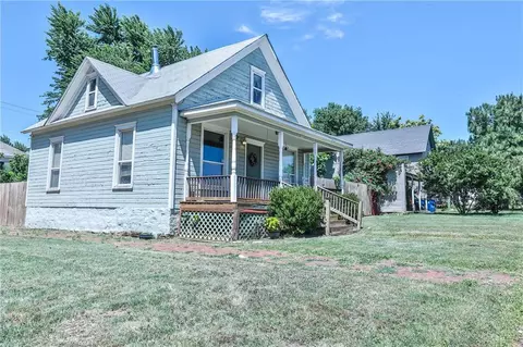 402 E Springer Ave, Guthrie, OK 73044 photo 1