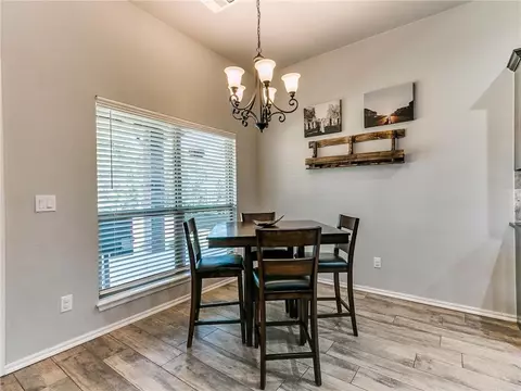 465 Redbud Ln, Guthrie, OK 73044 photo 8
