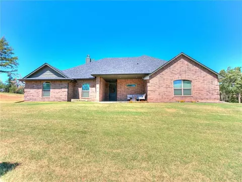 465 Redbud Ln, Guthrie, OK 73044 photo 1