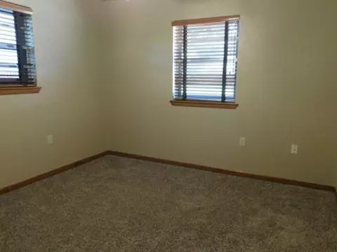 511 N Front St, Noble, OK 73068 photo 6