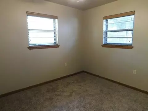 511 N Front St, Noble, OK 73068 photo 10