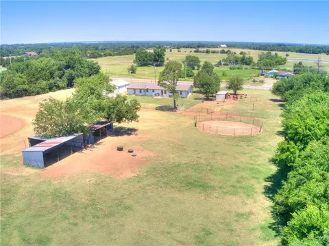 6350 Etowah Rd, Noble, OK 73068 photo 2
