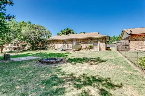 242 Echo Ln, Harrah, OK 73045 photo 18