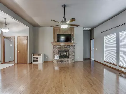 925 Goshawk Dr, Norman, OK 73072 photo 8