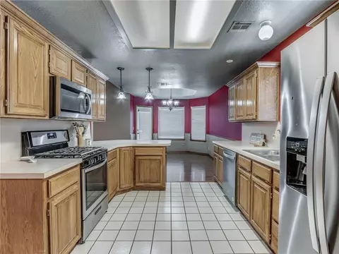 925 Goshawk Dr, Norman, OK 73072 photo 17