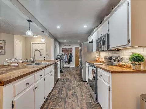 205 Vernice Ln, Tuttle, OK 73089 photo 8