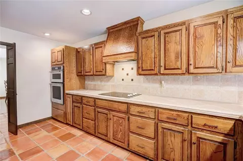 1501 Eagle Dr, Edmond, OK 73034 photo 12