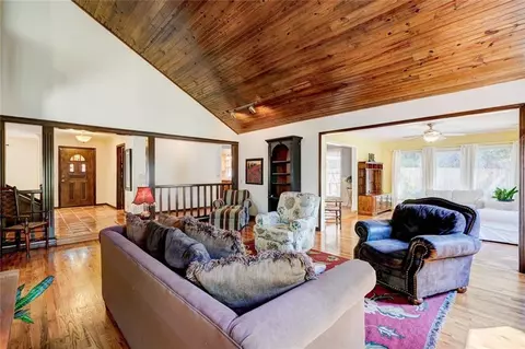 1501 Eagle Dr, Edmond, OK 73034 photo 6