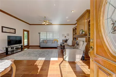 860 Bob White Rd, Tuttle, OK 73089 photo 4