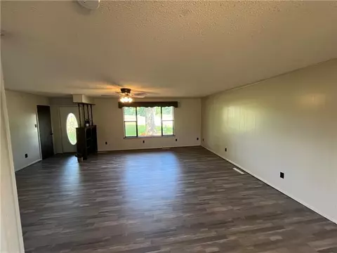 649 Clouse Rd, Broken Bow, OK 74728 photo 4