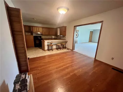 732 N Hunt Ave, Hydro, OK 73048 photo 4
