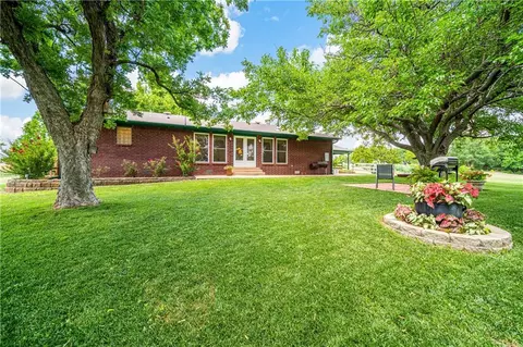 1208 E Blackburn Rd, Marlow, OK 73055 photo 4
