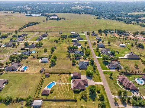 3981 Michael Rd, Edmond, OK 73025 photo 36