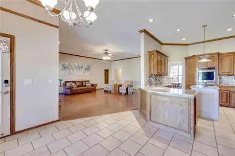 3981 Michael Rd, Edmond, OK 73025 photo 8