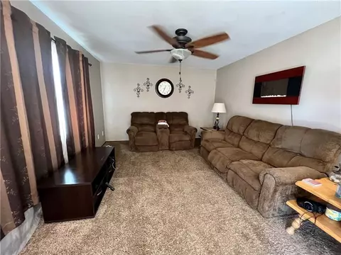 701 N 5th St, Thomas, OK 73669 photo 4
